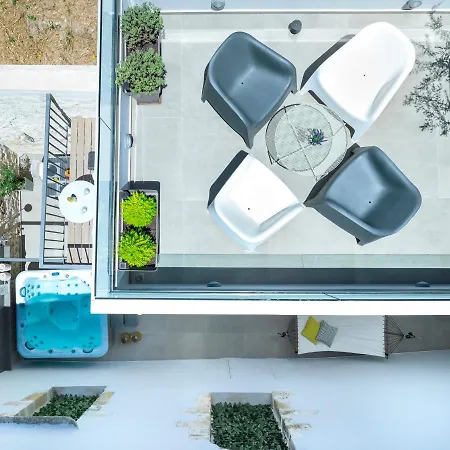 Vasan - Luxury Old Town House With Private Jacuzzi & Free Parking Rethimnon