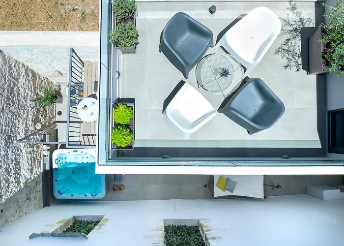 Vasan - Luxury Old Town House With Private Jacuzzi & Free Parking Rethymno