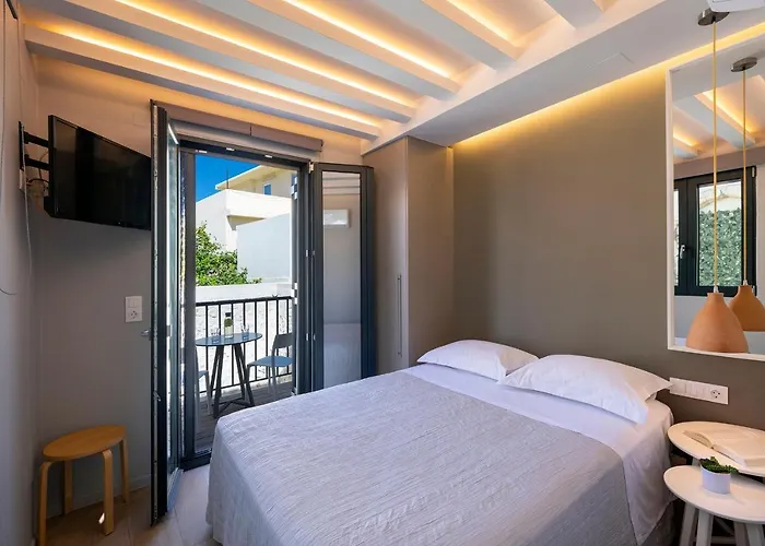 Tatil Evi Vasan - Luxury Old Town House With Private Jacuzzi & Free Parking Resmo